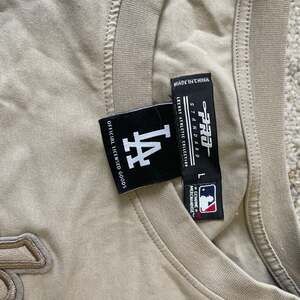 Pro Standard MLB Los Angeles Dodgers Neutral Women's Boxy Top - Taupe